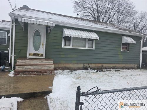 8 Beech St, Fords, NJ, 08863-1728 | Card Image