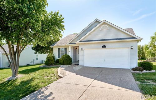 412 Fuller Dr, Wentzville, MO, 63385-6910 | Card Image