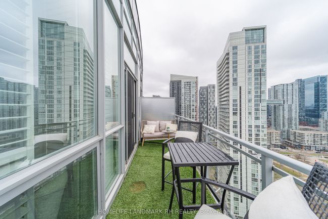 10 - 38 Dan Leckie Way, Condo with 2 bedrooms, 1 bathrooms and null parking in Toronto ON | Image 22
