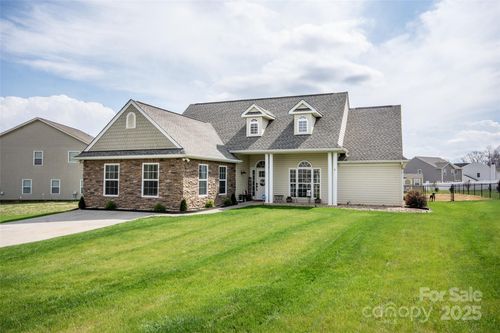 118 Heathrow Ln, Statesville, NC, 28677-8554 | Card Image