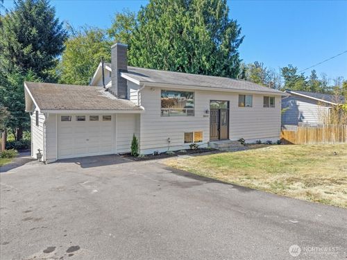 16032 22nd Ave W, Lynnwood, WA, 98087-2504 | Card Image