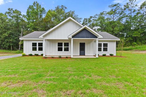 213 Ev Lowery Rd, Lucedale, MS, 39452-9549 | Card Image