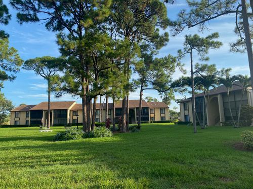 apt-e2-818 Sky Pine Way, Greenacres, FL, 33415-9039 | Card Image