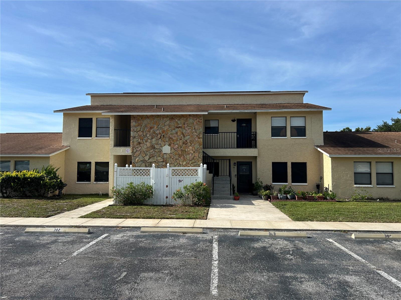 Residential in PINELLAS PARK