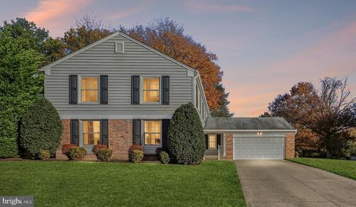 8701 Sleepy Hollow Ln, POTOMAC, MD, 20854-2566 | Card Image