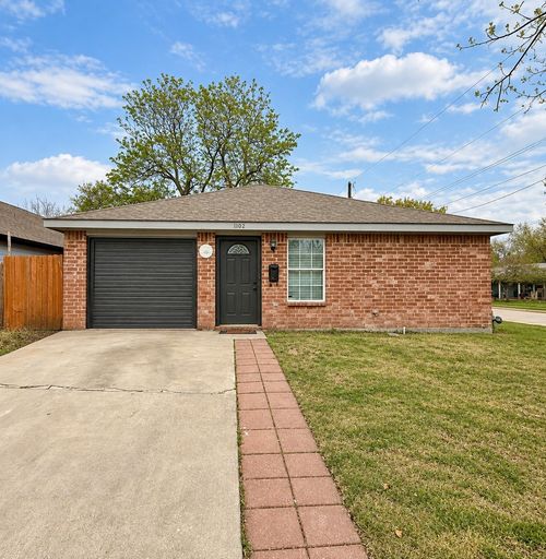 1102 Hamilton St, Mckinney, TX, 75069-6728 | Card Image