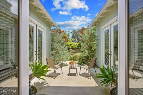 5187 Via Dolores, Newbury Park, CA, 91320-6911 | Card Image