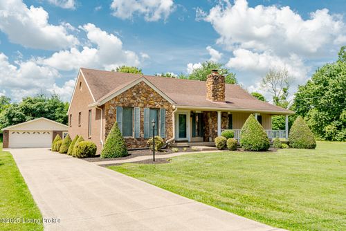 3210 La Vel Ln, Louisville, KY, 40216-1218 | Card Image