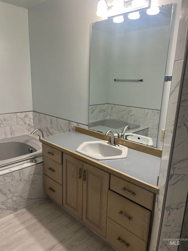 520 E Avenue A, House other with 3 bedrooms, 2 bathrooms and 2 parking in Jerome ID | Image 21
