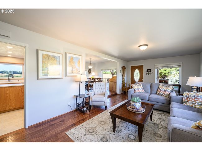 11795 Ne Finn Hill Loop, House other with 3 bedrooms, 2 bathrooms and 3 parking in Carlton OR | Image 26