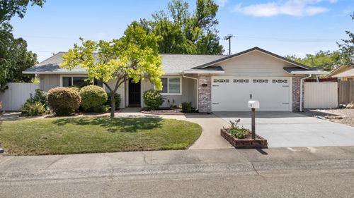 4135 Oro St, Redding, CA, 96001-2935 | Card Image