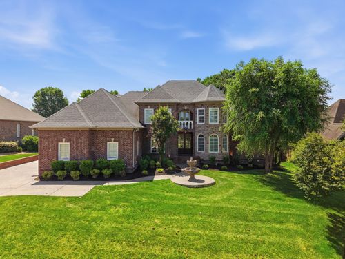 425 Ridgecrest Ln, Lebanon, TN, 37087-1351 | Card Image