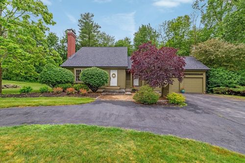 2 Sherwood Dr, Spencer, MA, 01562-2948 | Card Image