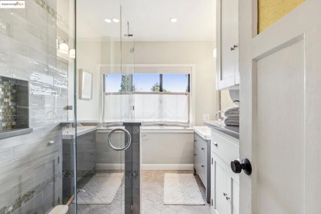 1386 Euclid Ave, House other with 4 bedrooms, 2 bathrooms and 1 parking in Berkeley CA | Image 35