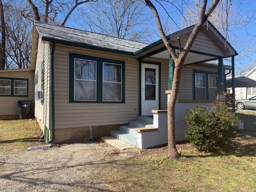223 N Utah St, West Plains, MO, 65775-2209 | Card Image