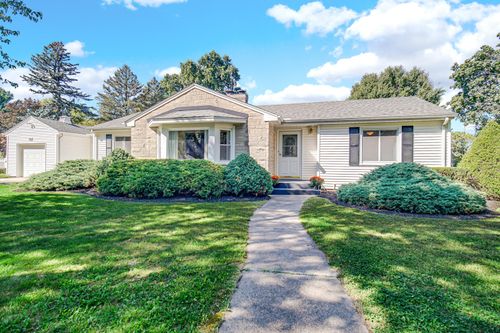 514 S Park Dr, Chesterton, IN, 46304-2938 | Card Image