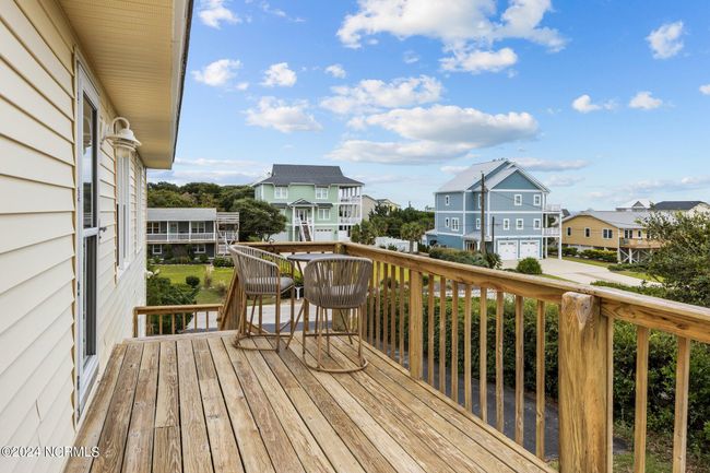 109 Yaupon Dr, Home with 2 bedrooms, 1 bathrooms and null parking in Emerald Isle NC | Image 26