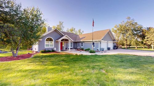 1200 Iowa St, Cherokee, IA, 51012-1576 | Card Image