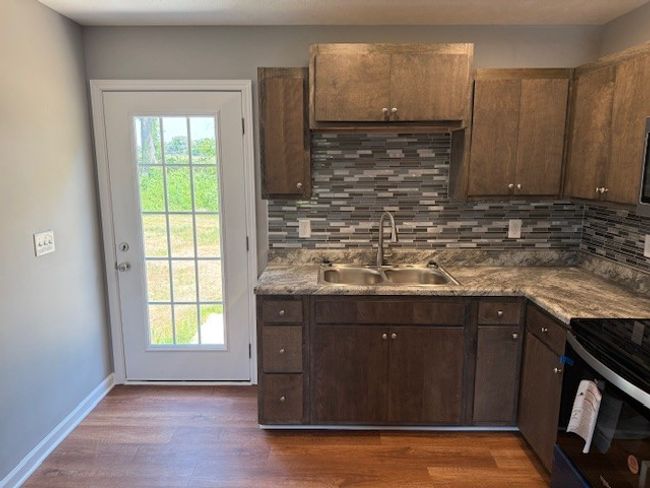 159 Hesselly Rd, House other with 3 bedrooms, 2 bathrooms and 2 parking in Decherd TN | Image 4