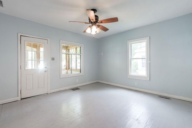 Living Room | Image 12