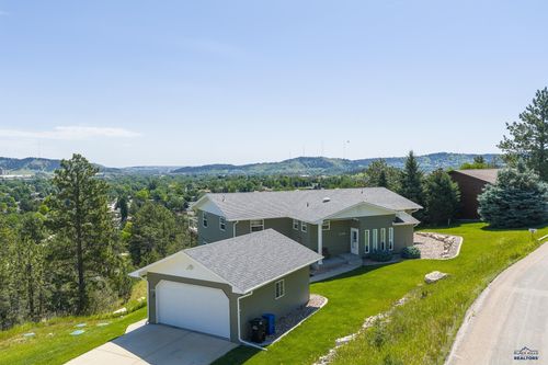 5109 Pinedale Heights Dr, RAPID CITY, SD, 57702-2089 | Card Image