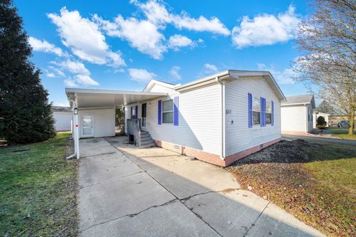 217 Red River Dr, Adrian, MI, 49221-3738 | Card Image