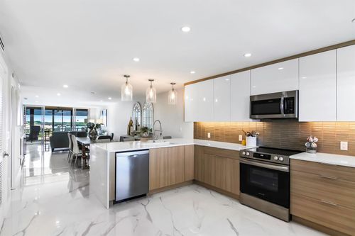 611-44 Yacht Club Drive, North Palm Beach, FL, 33408 | Card Image