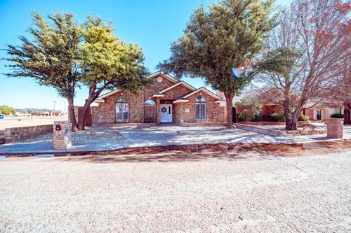 101 Fannin Ave, Levelland, TX, 79336-8015 | Card Image
