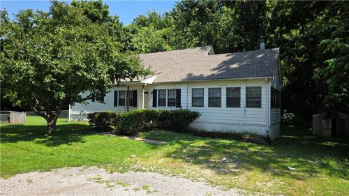 4701 Nw Green Hills Road, Riverside, MO, 64150 | Card Image