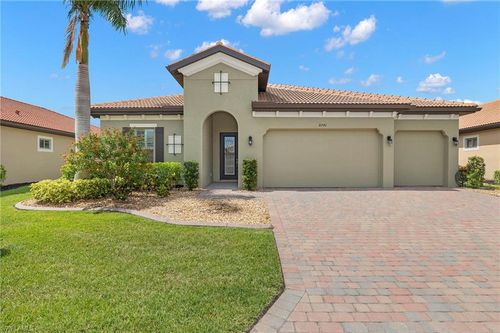8741 Westwood Oaks Pl, FORT MYERS, FL, 33908-6001 | Card Image