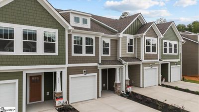 215 Tippin Trail, Townhouse with 3 bedrooms, 2 bathrooms and 1 parking in Travelers Rest SC | Image 2