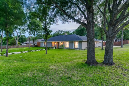 1210 Oakwood Trl, Southlake, TX, 76092-9234 | Card Image