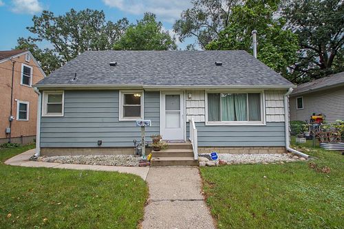 525 4th Ave Ne, Saint Cloud, MN, 56304-0109 | Card Image