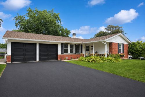 680 Brantwood Ct, Elk Grove Village, IL, 60007-3671 | Card Image