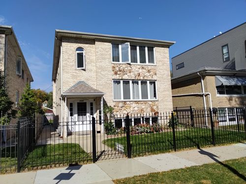 g-2548 W Winnemac Avenue, Chicago, IL, 60625 | Card Image