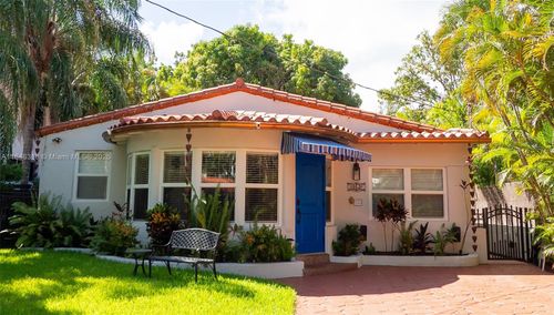 1020 Sw 22nd St, Miami, FL, 33129-2714 | Card Image