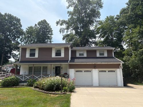 1072 Carol Ln, Tallmadge, OH, 44278-1677 | Card Image