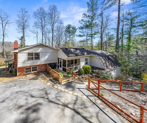 203 Davis Mountain Rd, Laurel Park, NC, 28739-3919 | Card Image
