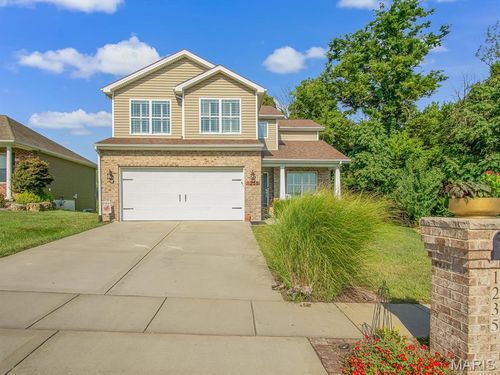1235 Castle Green Dr, Waterloo, IL, 62298-3550 | Card Image