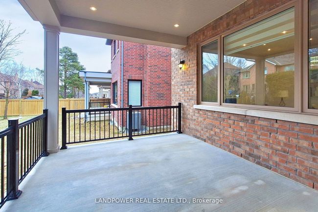 52 Klees Cres, House other with 5 bedrooms, 5 bathrooms and 3 parking in Aurora ON | Image 32
