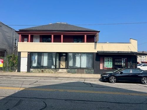 5-7 Main Rd, Tiverton, RI, 02878-1023 | Card Image