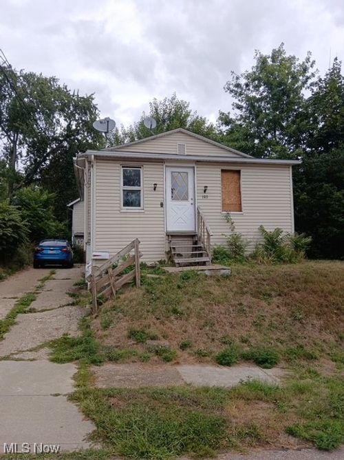 103 Fernwood Avenue, Barberton, OH, 44203 | Card Image