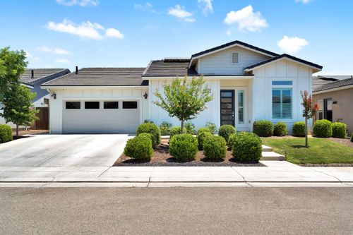 537 Huntington Avenue S, Madera, CA, 93636 | Card Image