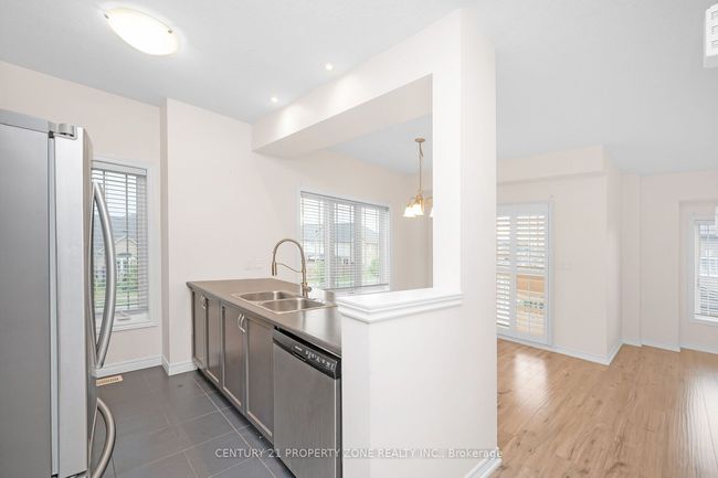 11 Ladybell Lane, House attached with 2 bedrooms, 3 bathrooms and 1 parking in Hannon ON | Image 15
