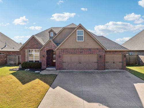 3309 W Knoxville Street W, Broken Arrow, OK, 74012 | Card Image
