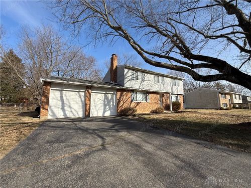 1424 Meadow Moor Dr, Beavercreek, OH, 45434-6950 | Card Image