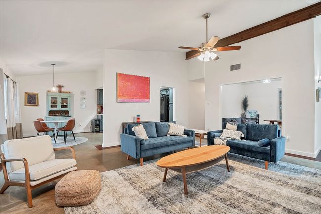 9458 Singing Quail Dr, Condo with 2 bedrooms, 2 bathrooms and 4 parking in Austin TX | Image 6
