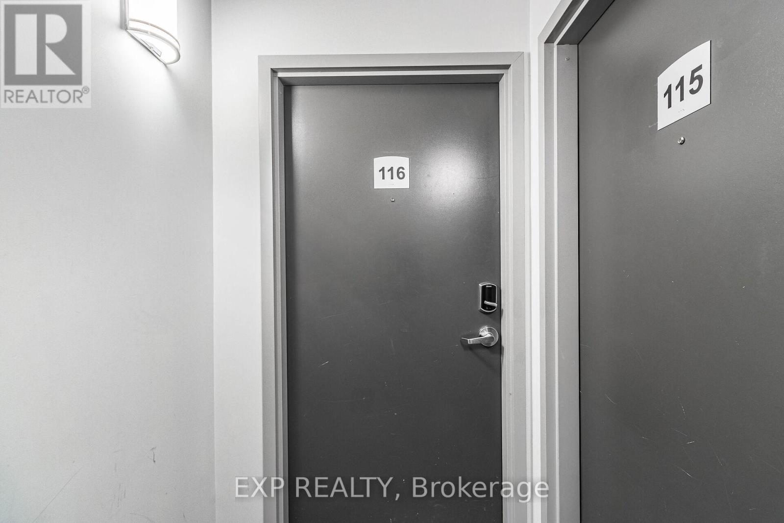Residential Lease in Waterloo 5