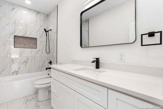 142 Granite Rd, House other with 3 bedrooms, 3 bathrooms and null parking in Spring Branch TX | Image 13