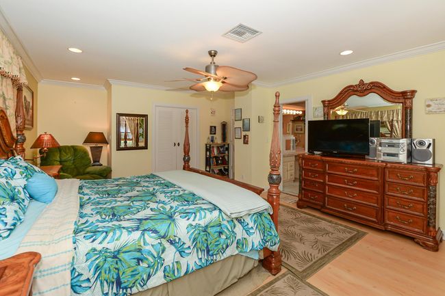 576 Sw Rustic Cir, House other with 3 bedrooms, 2 bathrooms and null parking in Stuart FL | Image 23